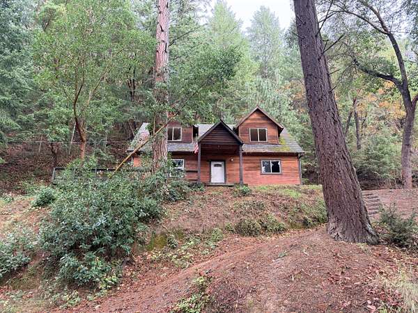 2.73 Acres of Land with Home for Sale in Wolf Creek, Oregon