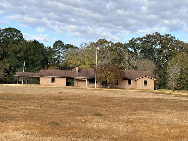 5 Acres of Improved Commercial Land for Sale in Camden, Arkansas