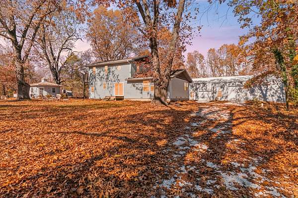 10 Acres of Residential Land with Home for Sale in Billings, Missouri