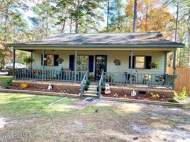 3 Acres of Residential Land with Home for Sale in Elizabethtown, North Carolina