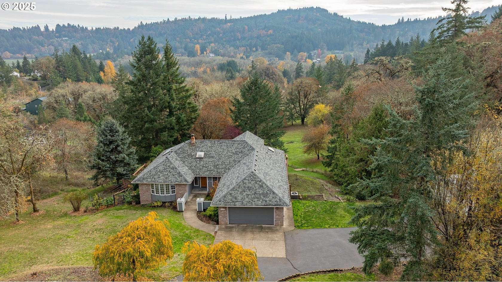 3 Acres of Land with Home for Sale in McMinnville, Oregon