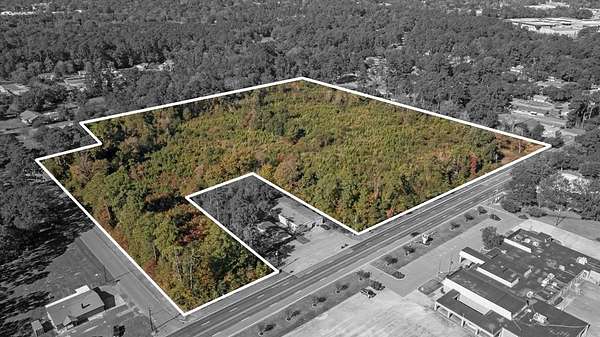19 Acres of Mixed-Use Land for Sale in Lufkin, Texas