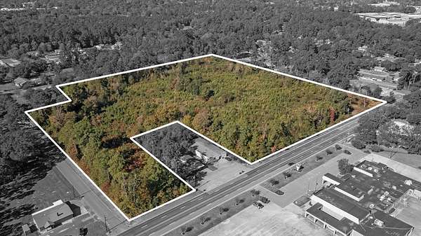 9.47 Acres of Mixed-Use Land for Sale in Lufkin, Texas