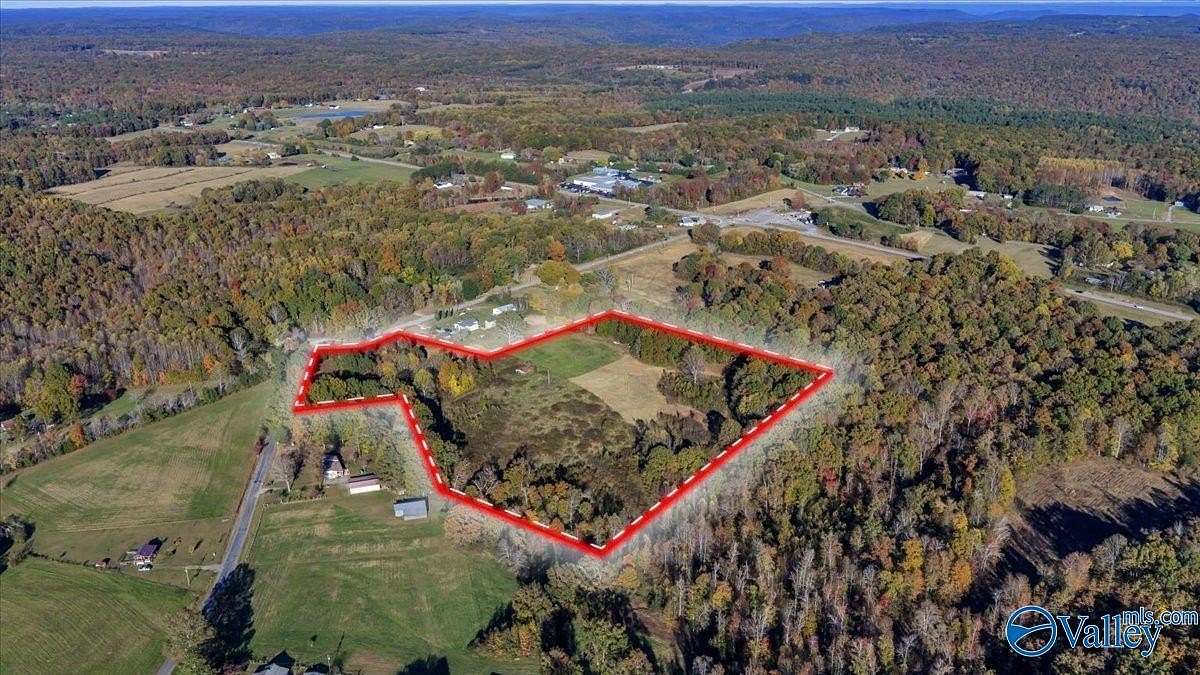 16 Acres of Land for Sale in Skyline, Alabama