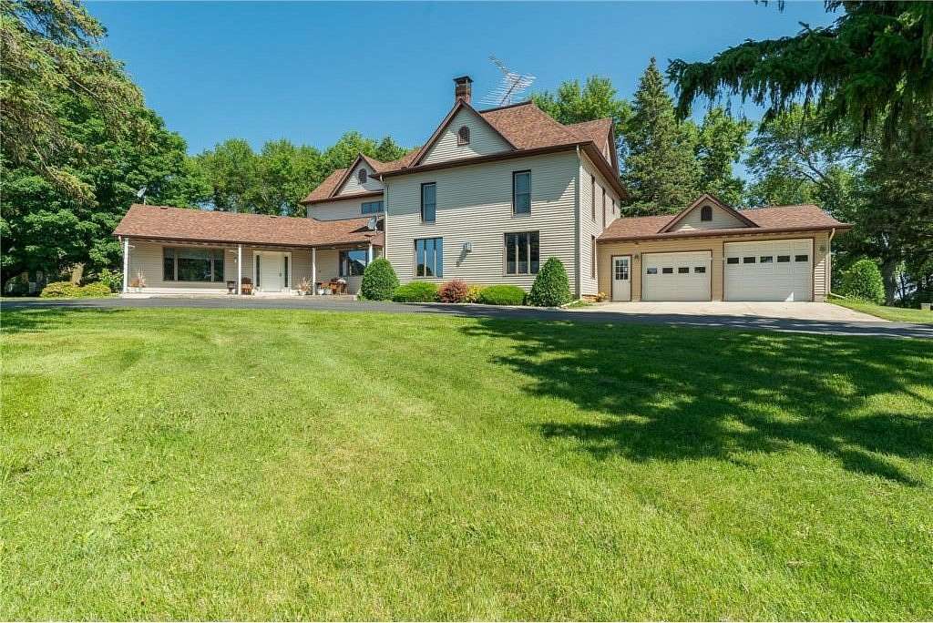 8 Acres of Residential Land with Home for Sale in Medo Township, Minnesota