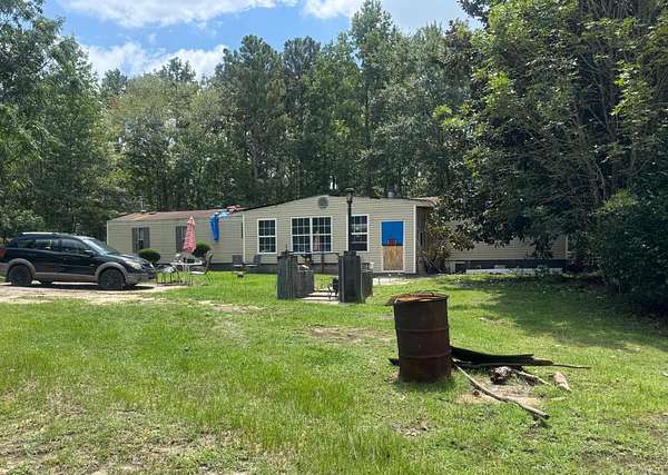 21.4 Acres of Agricultural Land with Home for Sale in Trenton, South Carolina