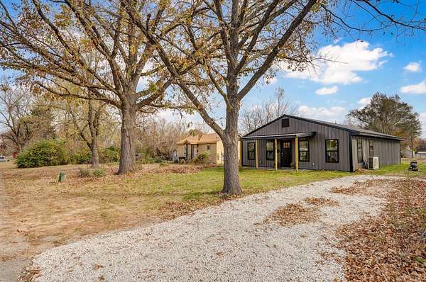 0.25 Acres of Residential Land with Home for Sale in Aurora, Missouri