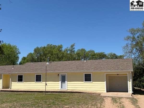 11.2 Acres of Land with Home for Sale in Hutchinson, Kansas