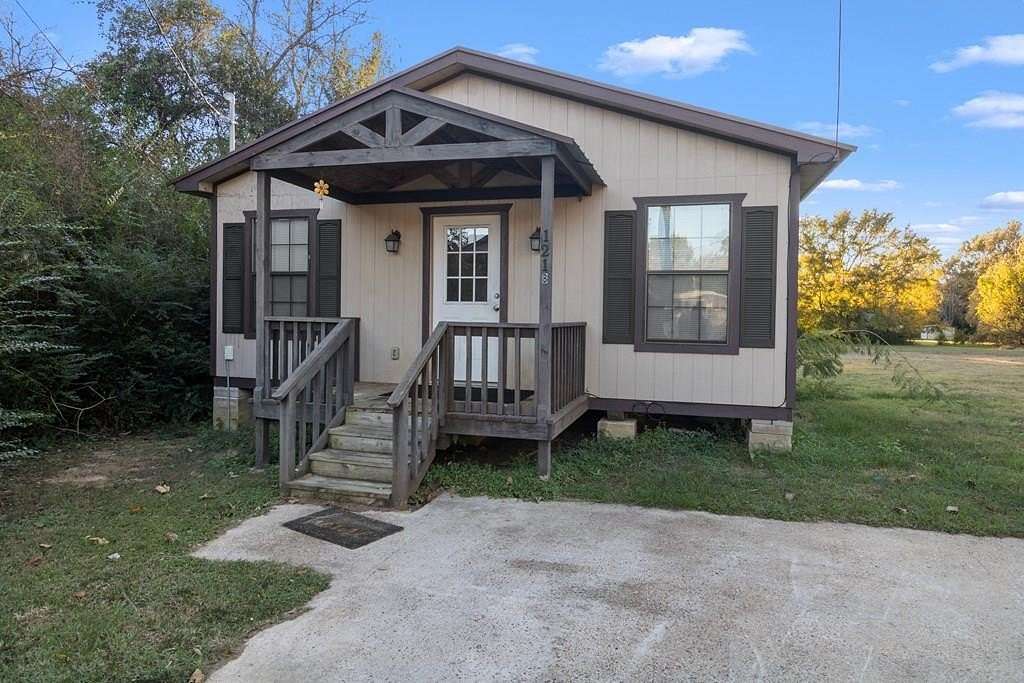 3.34 Acres of Land with Home for Sale in Palestine, Texas