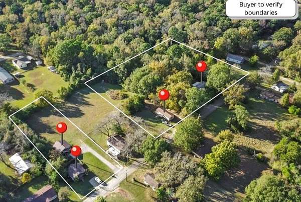 3.34 Acres of Residential Land with Home for Sale in Palestine, Texas