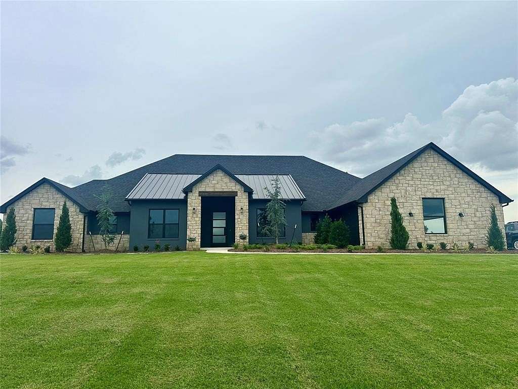 1.52 Acres of Land with Home for Sale in Goldsby, Oklahoma