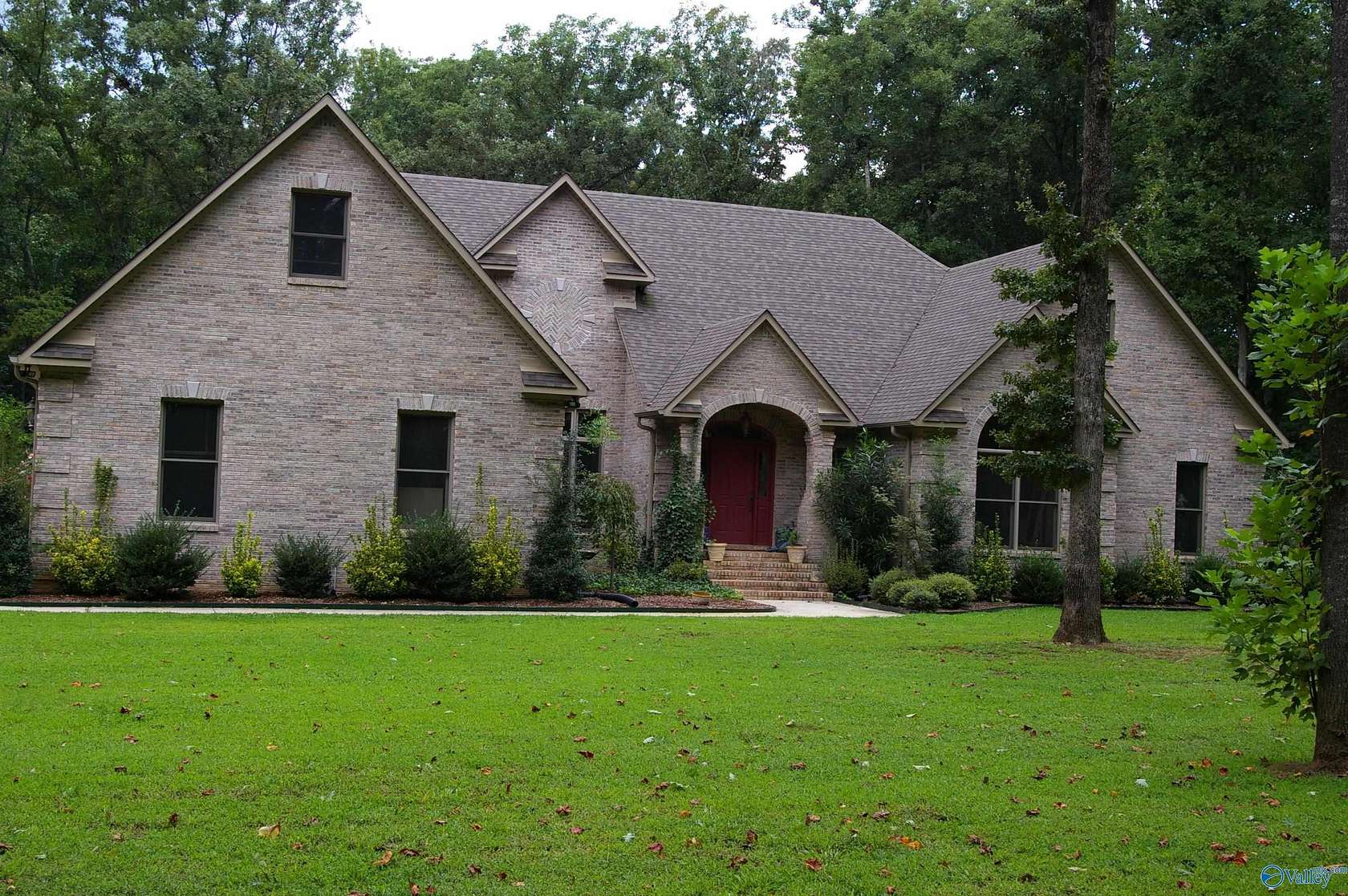 5.88 Acres of Residential Land with Home for Sale in Athens, Alabama