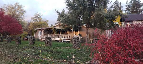 2.3 Acres of Residential Land with Home for Sale in Kamiah, Idaho