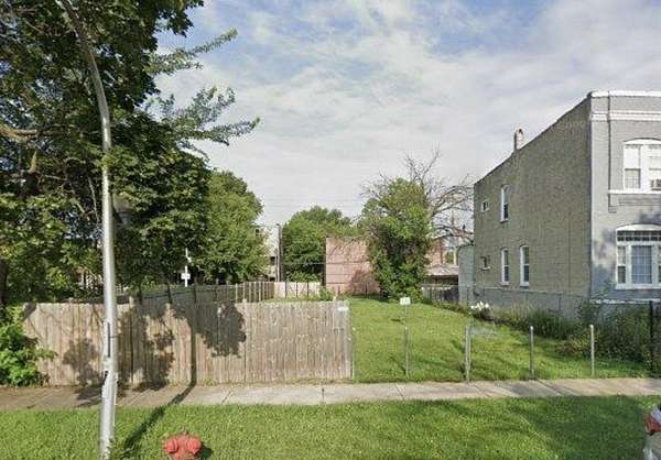 0.07 Acres of Residential Land for Sale in Chicago, Illinois