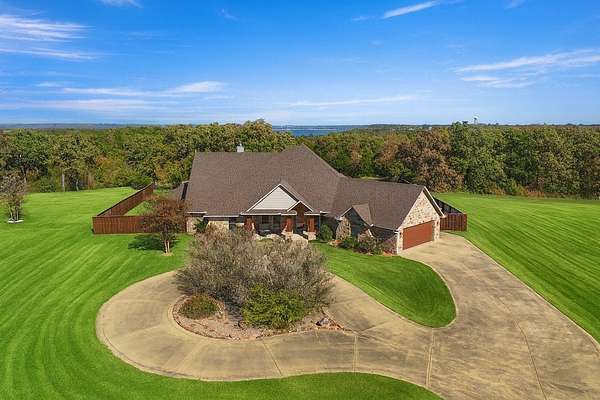 2.18 Acres of Land with Home for Sale in Gordonville, Texas