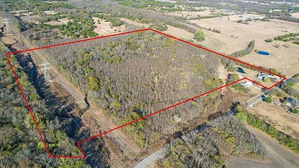 35.6 Acres of Land with Home for Sale in Blue Ridge, Texas