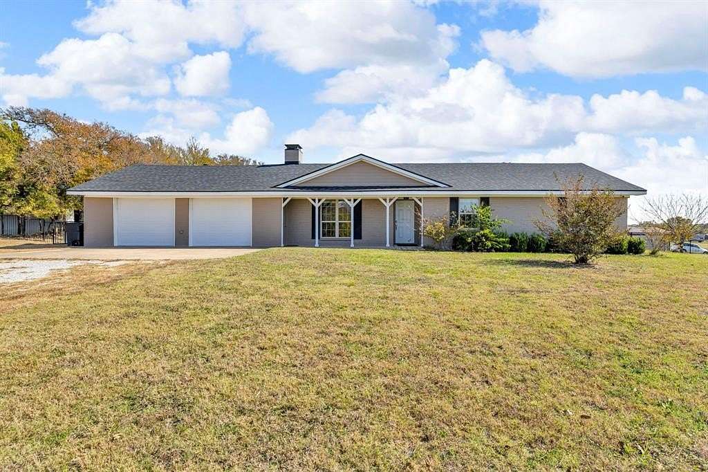 1.64 Acres of Residential Land with Home for Sale in McKinney, Texas