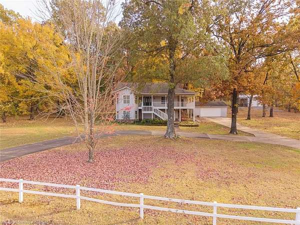 2 Acres of Residential Land with Home for Sale in Greenwood, Arkansas