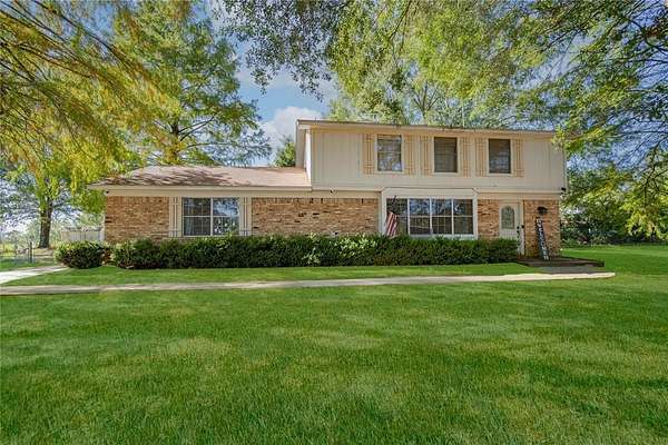 1.5 Acres of Residential Land with Home for Sale in Mineola, Texas