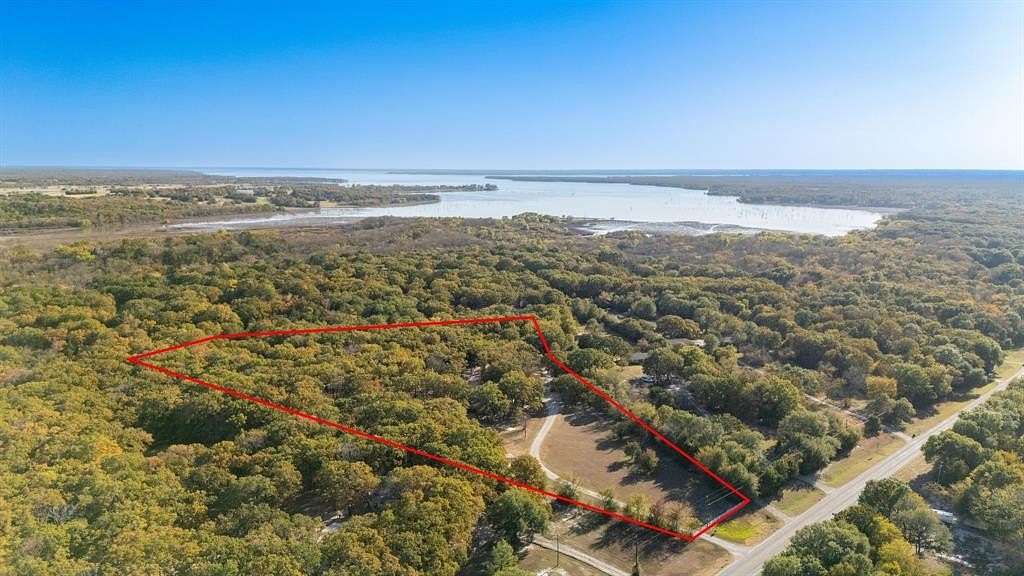 7 Acres of Residential Land with Home for Sale in Greenville, Texas