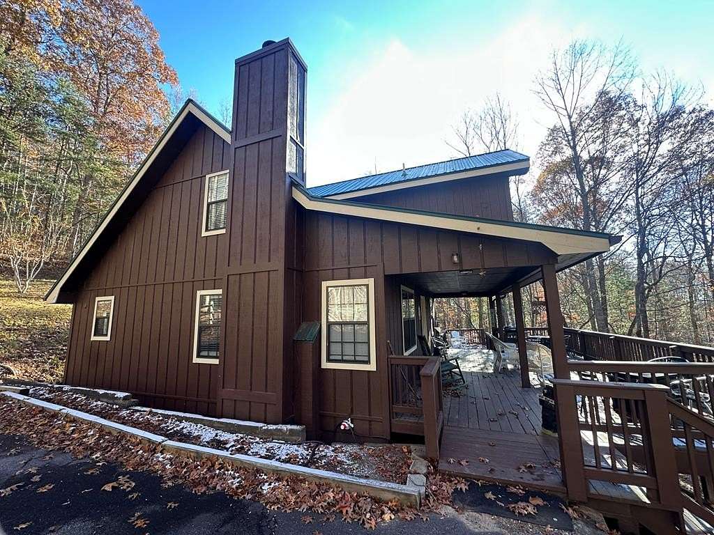 1.56 Acres of Residential Land with Home for Lease in Blairsville, Georgia