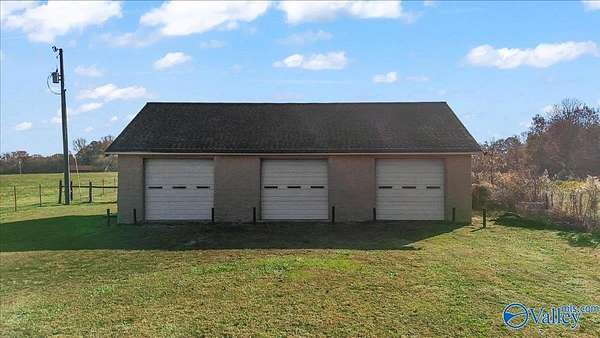 10.1 Acres of Land for Sale in Boaz, Alabama