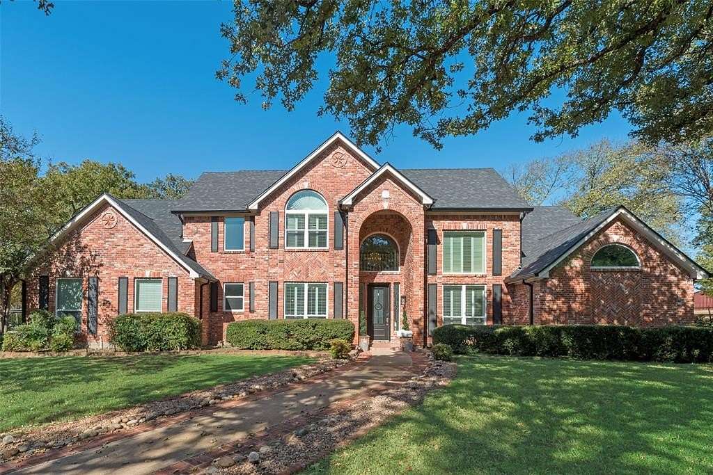 5.14 Acres of Residential Land with Home for Sale in Mansfield, Texas