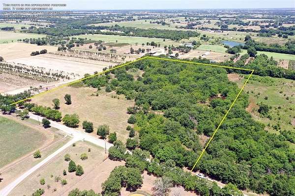 16.7 Acres of Land for Sale in Pilot Point, Texas