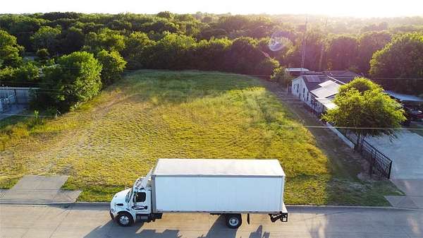 0.28 Acres of Commercial Land for Sale in DeSoto, Texas