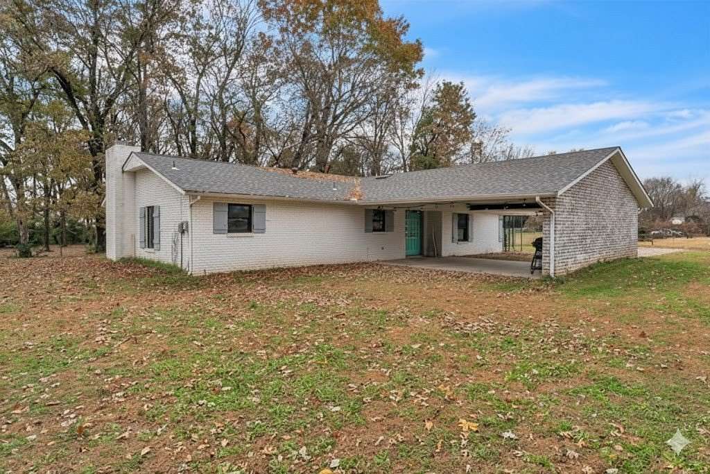 2.36 Acres of Land with Home for Sale in Farmington, Arkansas