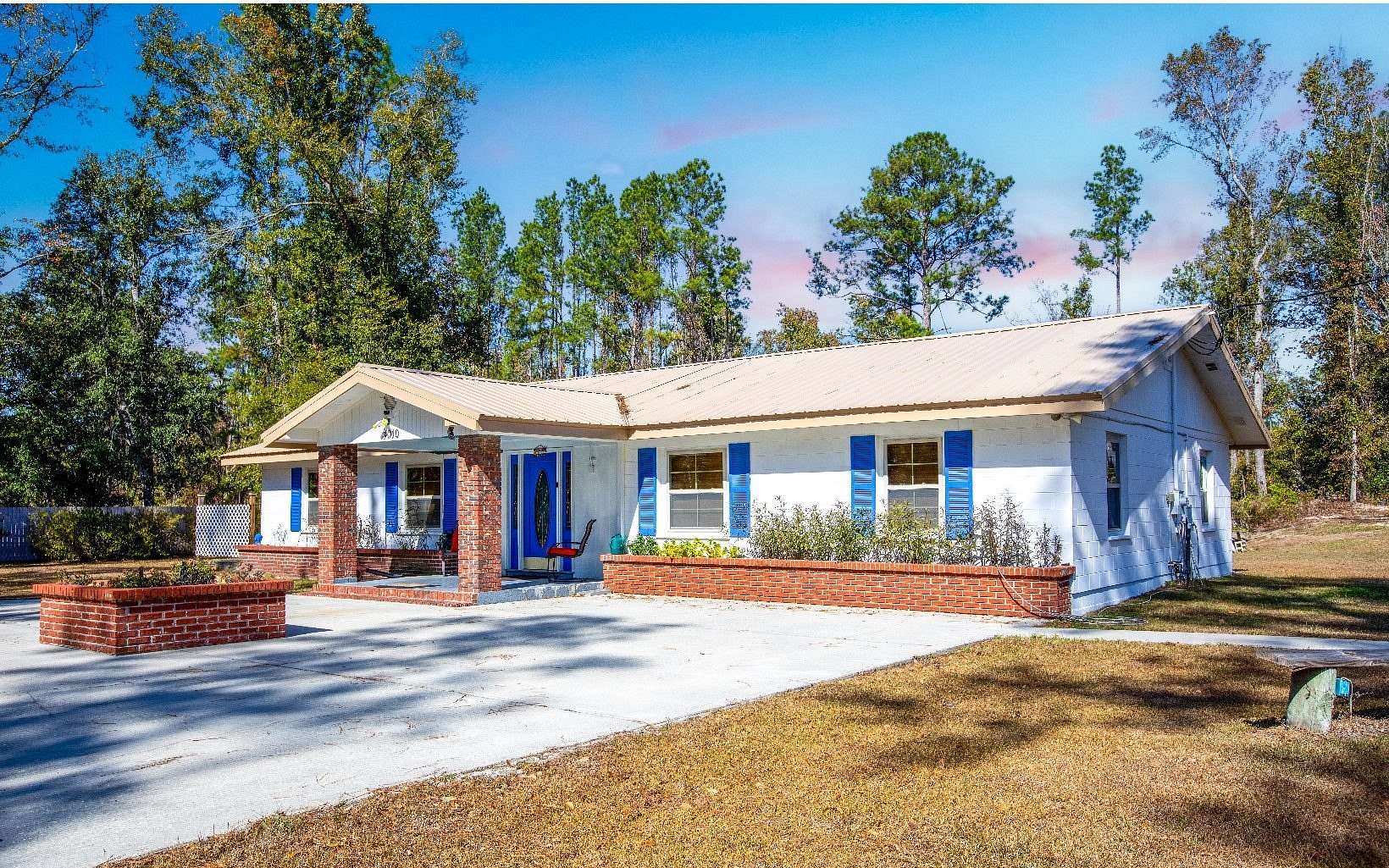 6.35 Acres of Residential Land with Home for Sale in Jasper, Florida