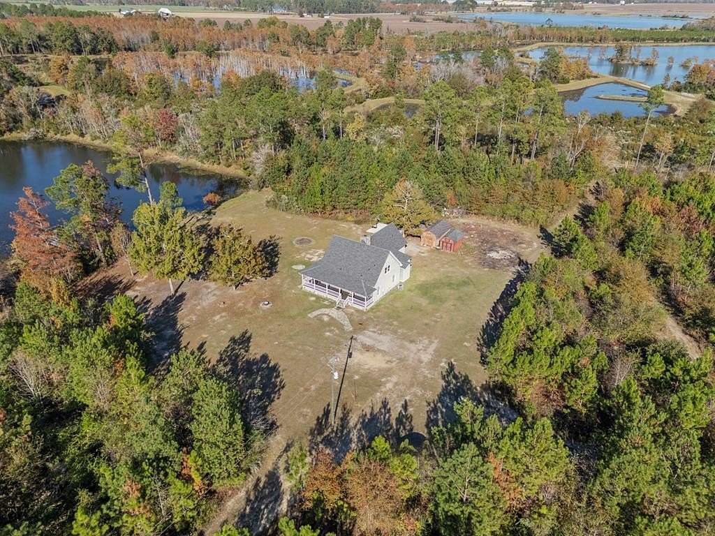 2.59 Acres of Residential Land with Home for Sale in Enigma, Georgia