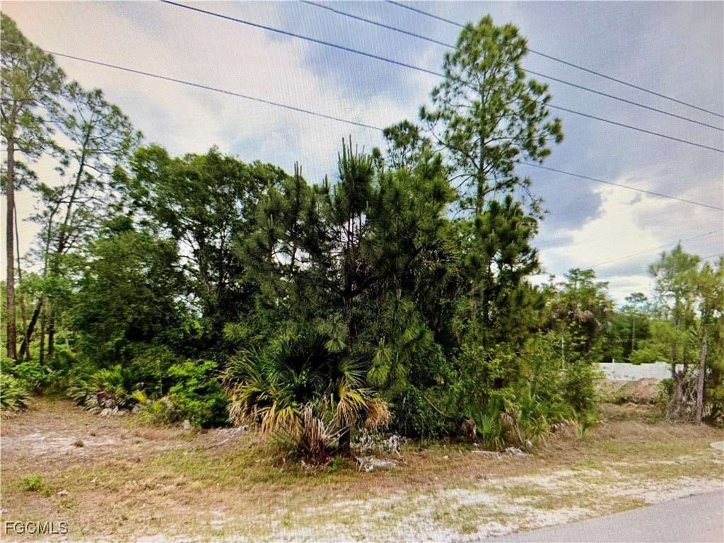 0.25 Acres of Residential Land for Sale in Lehigh Acres, Florida