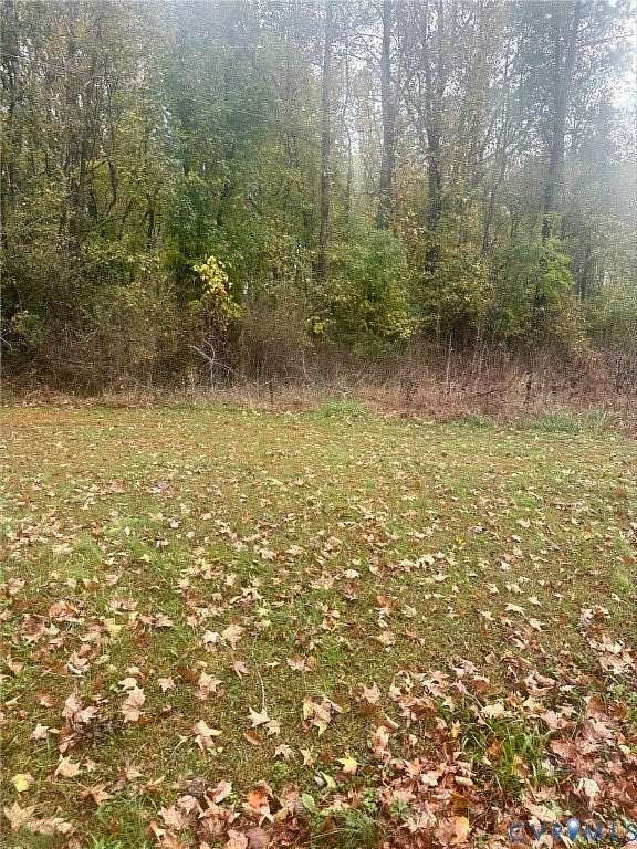 1 Acre of Residential Land for Sale in Kilmarnock, Virginia