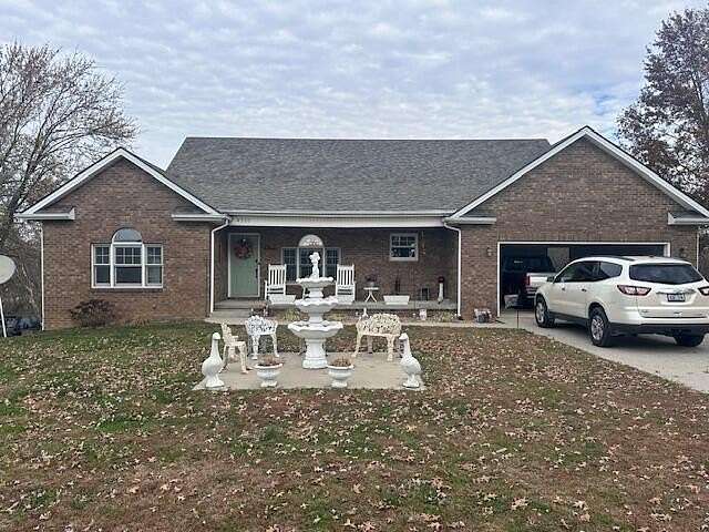 6.14 Acres of Residential Land with Home for Sale in Winchester, Kentucky