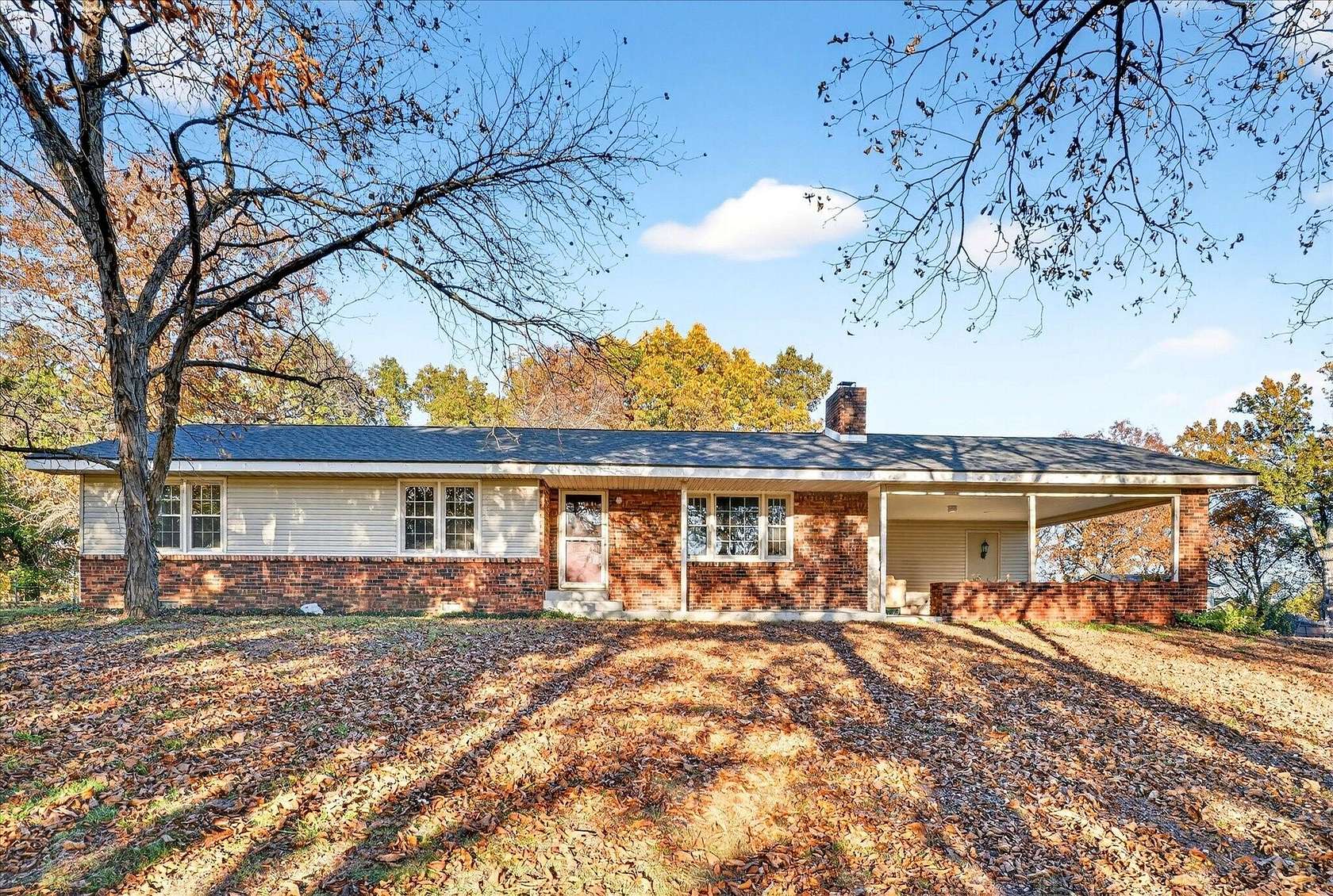 153 Acres of Land with Home for Sale in Stockton, Missouri