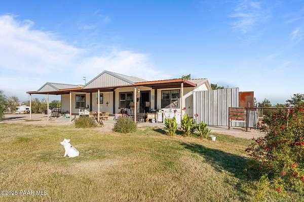 3 Acres of Residential Land with Home for Sale in Tonopah, Arizona