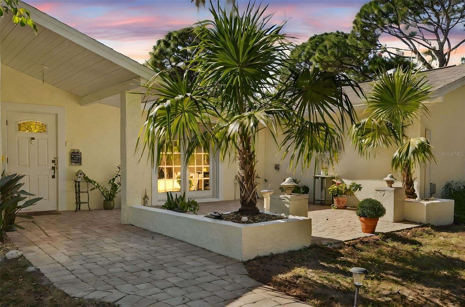 7.22 Acres of Residential Land with Home for Sale in Sarasota, Florida