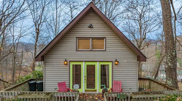 3.77 Acres of Residential Land with Home for Sale in Damascus, Virginia