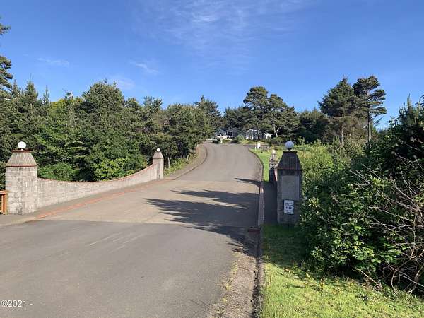 0.15 Acres of Residential Land for Sale in Waldport, Oregon