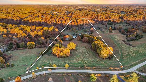 25 Acres of Land for Sale in Fordland, Missouri