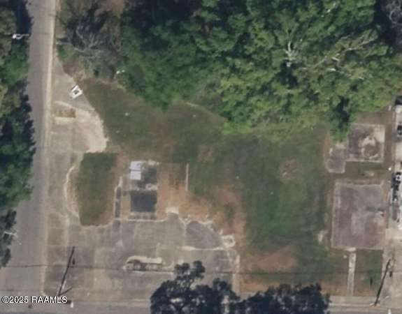 0.5 Acres of Commercial Land for Sale in Ville Platte, Louisiana