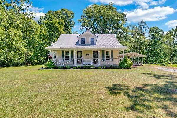 16 Acres of Land with Home for Sale in Sparta, Tennessee