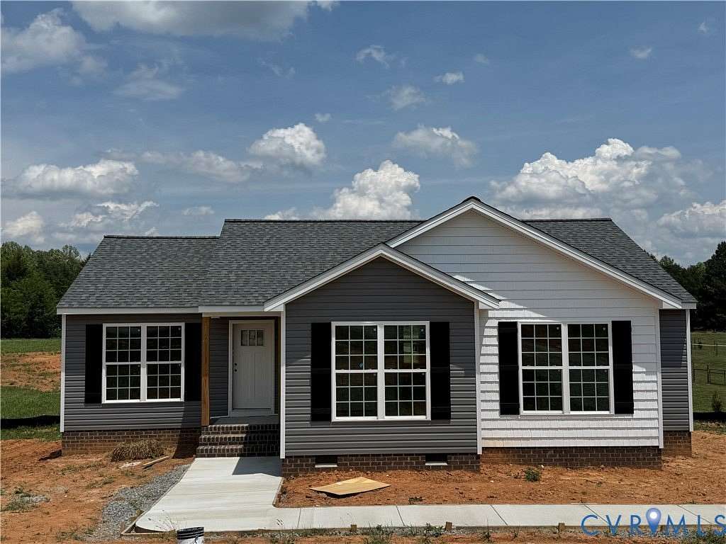 1.6 Acres of Land with Home for Sale in Louisa, Virginia