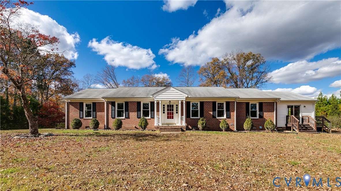 2 Acres of Residential Land with Home for Sale in Mechanicsville, Virginia