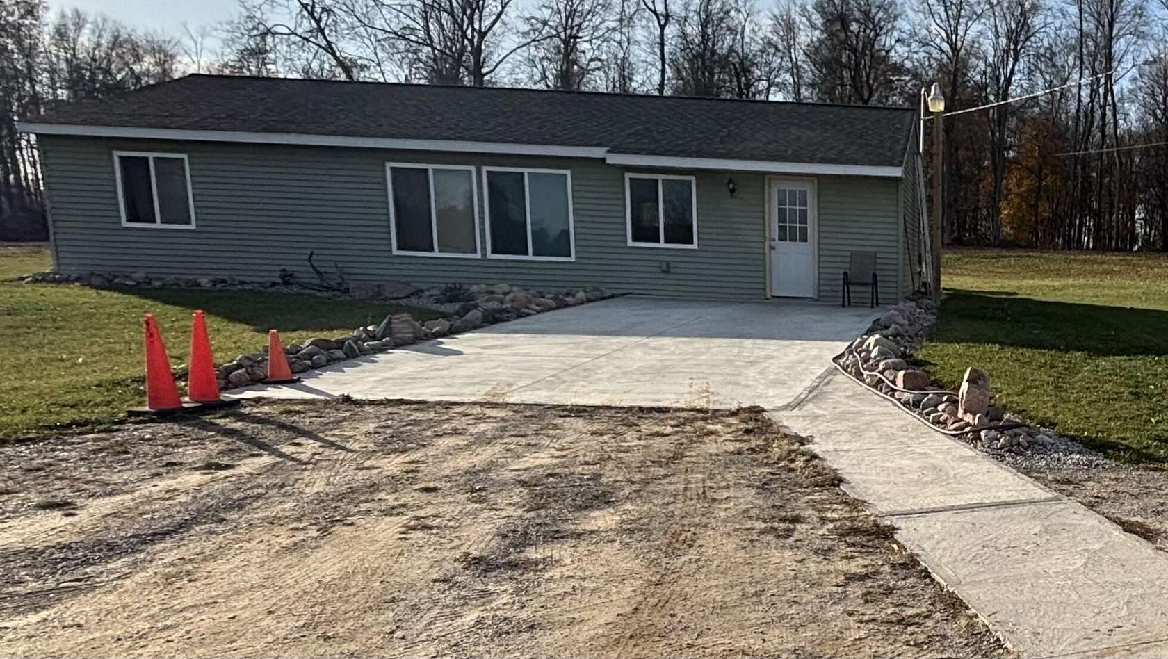 10 Acres of Recreational Land with Home for Sale in Ionia, Michigan