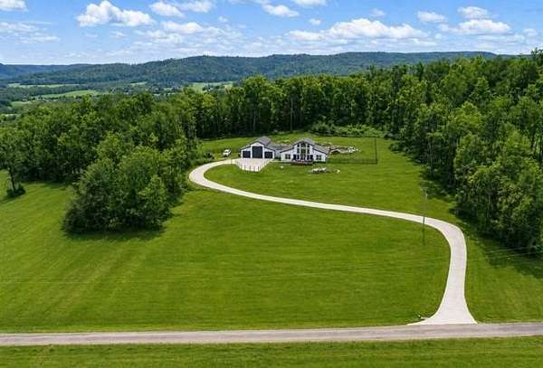 4.46 Acres of Land with Home for Sale in Monroe, Tennessee