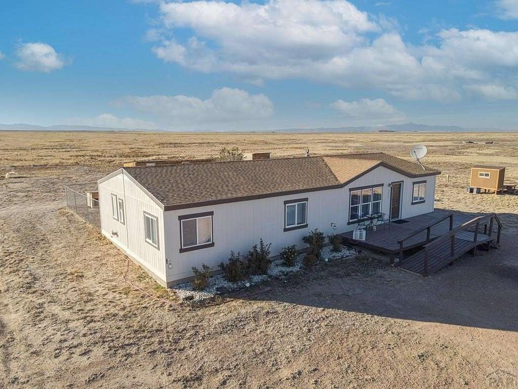 40 Acres of Land with Home for Sale in Avondale, Colorado