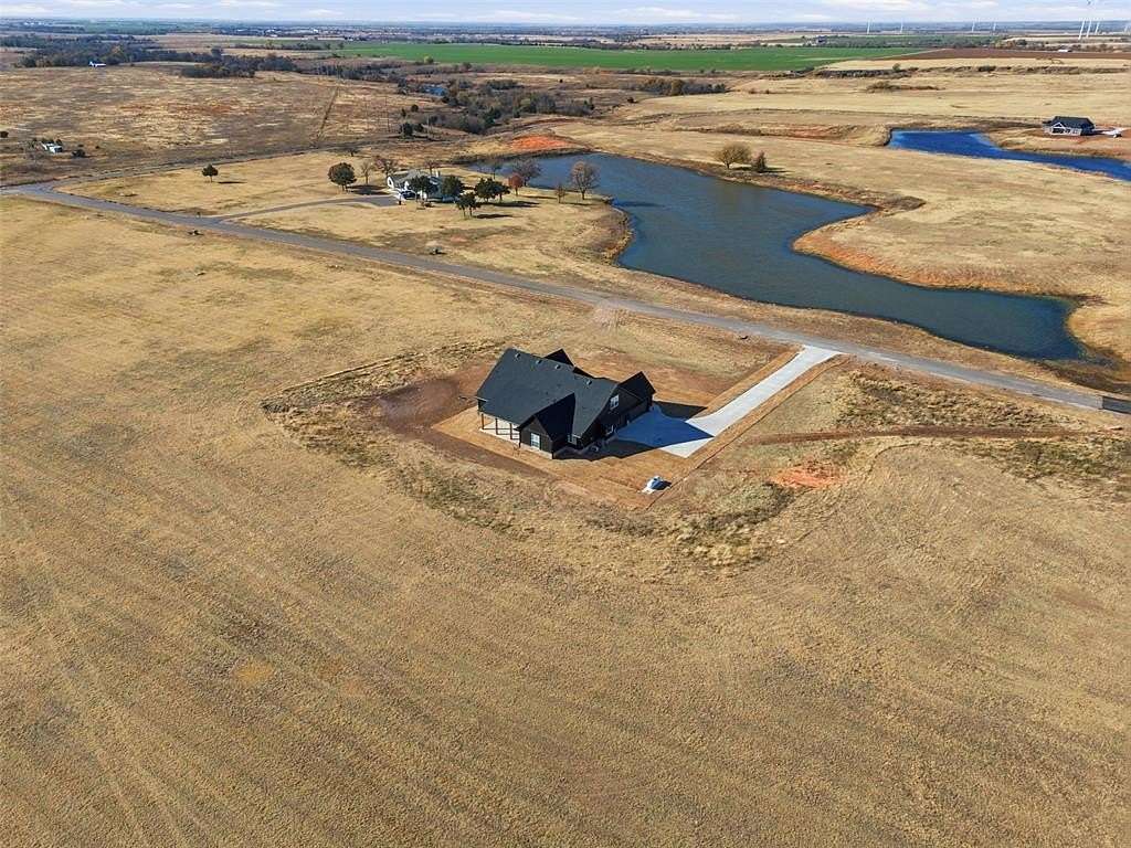 5 Acres of Residential Land with Home for Sale in Tuttle, Oklahoma