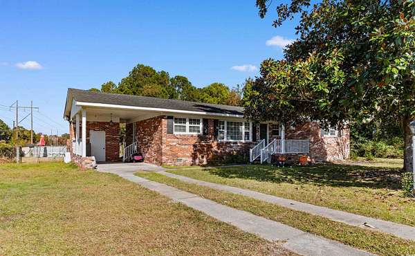 1.72 Acres of Residential Land with Home for Sale in Georgetown, South Carolina